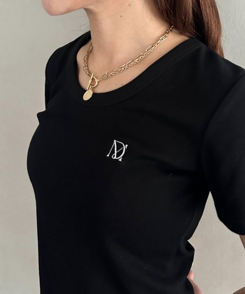 MYMOOD.(マイムード)の「【MYMOOD.オリジナル商品】胸元ワンポイント刺繍コンパクトTシャツ コンパクト刺繍Tee ミニTシャツ(Tシャツ/カットソー・レディース・ホワイト/ネイビー/ブラック・FREE)」の19枚目の写真