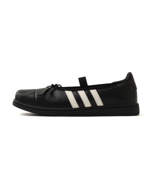 adidas(アディダス)の「adidas JENNIE SUPERSTAR SQ BALLET / アディダス ジェニー スーパースター SQ バレエ(スニーカー・レディース・ブラック・22.5cm/23.5cm/24.5cm/25.5cm/23.0cm/24.0cm/25.0cm/26.0cm/22.0cm)」の3枚目の写真