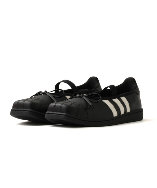 adidas(アディダス)の「adidas JENNIE SUPERSTAR SQ BALLET / アディダス ジェニー スーパースター SQ バレエ(スニーカー・レディース・ブラック・22.5cm/23.5cm/24.5cm/25.5cm/23.0cm/24.0cm/25.0cm/26.0cm/22.0cm)」の2枚目の写真