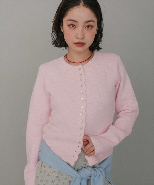miette(ミエット)の「メニーボタンシャギーニットカーディガン(カーディガン/ボレロ・レディース・レッド/ライトピンク/ブラウン/チャコール・FREE)」の1枚目の写真