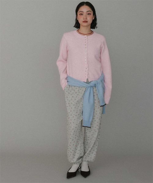 miette(ミエット)の「メニーボタンシャギーニットカーディガン(カーディガン/ボレロ・レディース・レッド/ライトピンク/ブラウン/チャコール・FREE)」の20枚目の写真