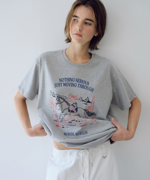 URAGO（ユラーゴ）の「Rush boxy t-shirt（Tシャツ/カットソー・レディース・ホワイト/チャコールグレー/アッシュグレー・FREE）」の4枚目の写真