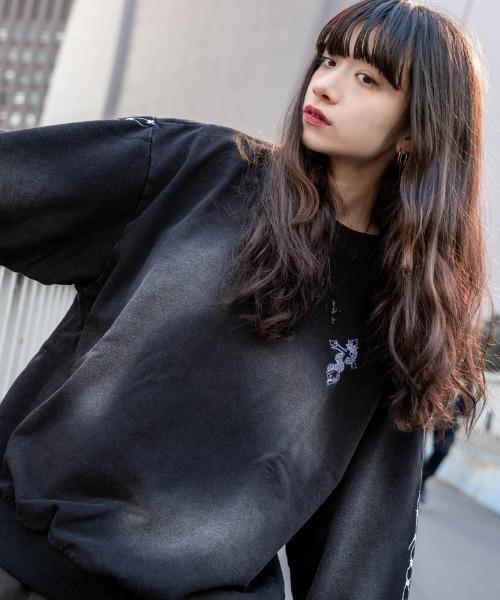 gibous(ギボス)の「gibous/ギボス/snake cross trainer(スウェット・レディース・ブラック・L/M)」の4枚目の写真