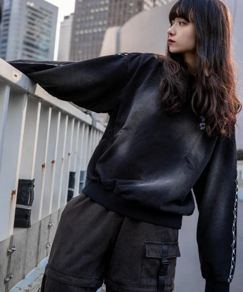 gibous(ギボス)の「gibous/ギボス/snake cross trainer(スウェット・レディース・ブラック・L/M)」の6枚目の写真
