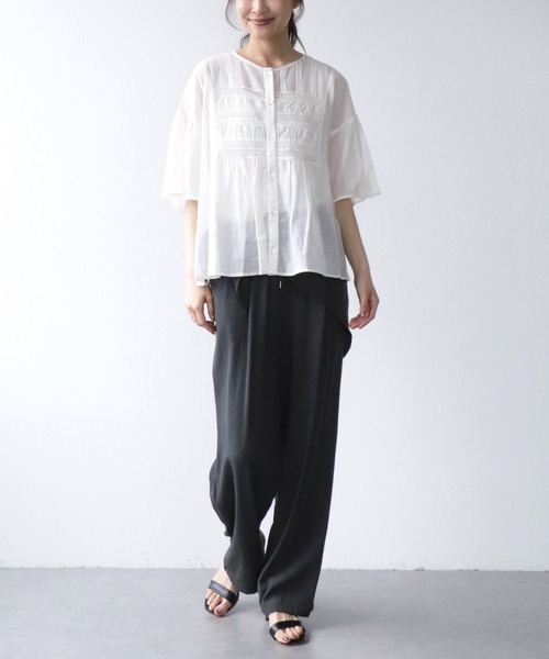 Jines(ジネス)の「スカーフ付ワイドパンツ(その他パンツ・レディース・チャコールグレー/ベージュ・38)」の9枚目の写真