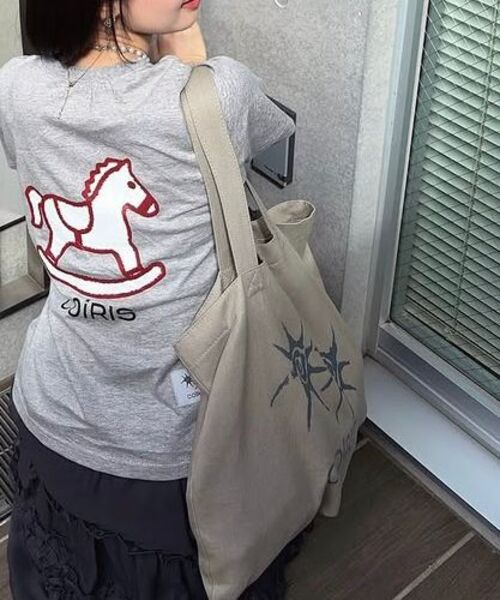 COIRIS(コイリス)の「ルートベーシックショルダーバッグ 男女共用 (3カラー)(ショルダーバッグ・レディース・ブラック/Beige/チャコール・FREE)」の18枚目の写真