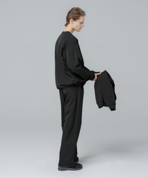 SPU(スプ)の「【セットアップ対応】多機能素材ナイロン【URBAN FLEXOR】【防しわ、ストレッチ、ウォッシャブル、抗ピリング】 Essential Pullover L/S(Tシャツ/カットソー・メンズ・チャコール/グレイッシュベージュ/ネイビー/ブラック・S/M/L/XL)」の12枚目の写真