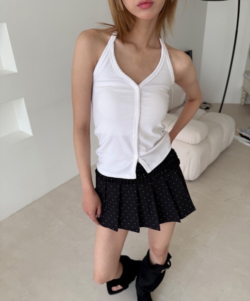 4INT.(フォイント)の「スリムフィット レイヤード ボタン ホルターネック タンクトップ(Tシャツ/カットソー・レディース・ホワイト/チャコール/ブラック・FREE)」の1枚目の写真