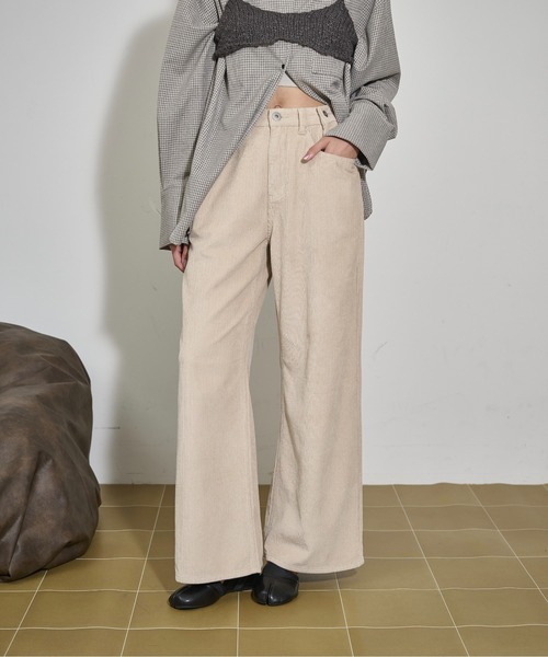 THE YOn(ザヨン)の「ウエストタックコーデュロイパンツ(その他パンツ・レディース・ブラウン/プラム/クリーム・M/S)」の8枚目の写真