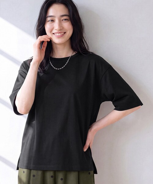 Dessin(デッサン)の「【汗シミ防止/UVカット】配色スリーブ 五分袖プルオーバー(Tシャツ/カットソー・レディース・グレー系4/ブラック系4/ワイン系1/ブラウン系その他5・02/01/03)」の16枚目の写真
