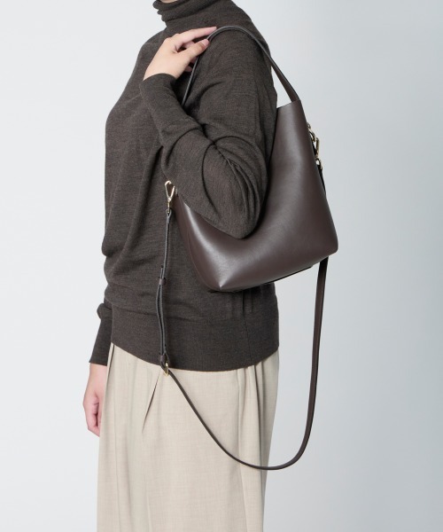 PELLICO(ペリーコ)の「ANELLI TURNLOCK GRANDE バッグ BROWN(ハンドバッグ・レディース・ブラウン・FREE)」の7枚目の写真