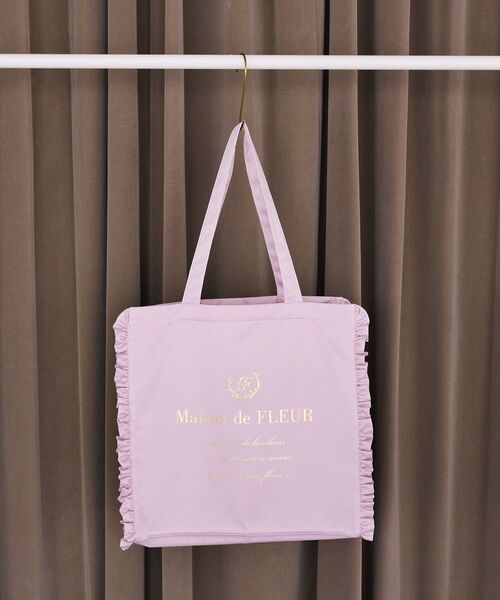 Maison de FLEUR(メゾンドフルール)の「サテンフリルスクエアトートバッグ(トートバッグ・レディース・ピンク系その他2/ピンク/ブラック・FREE)」の2枚目の写真