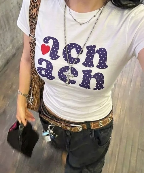 SHEPP（シープ）の「ドットロゴ プリント 半袖ミニTシャツ（Tシャツ/カットソー・レディース・ホワイト・L/M）」の2枚目の写真