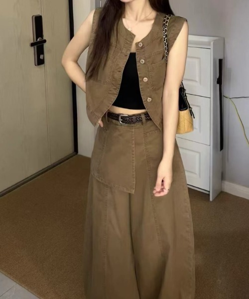 Aelina(エリナ)の「ノースリーブベスト&パンツセットアップ(セットアップ・レディース・ブラウン/グリーン/モカ・S/M/L)」の9枚目の写真