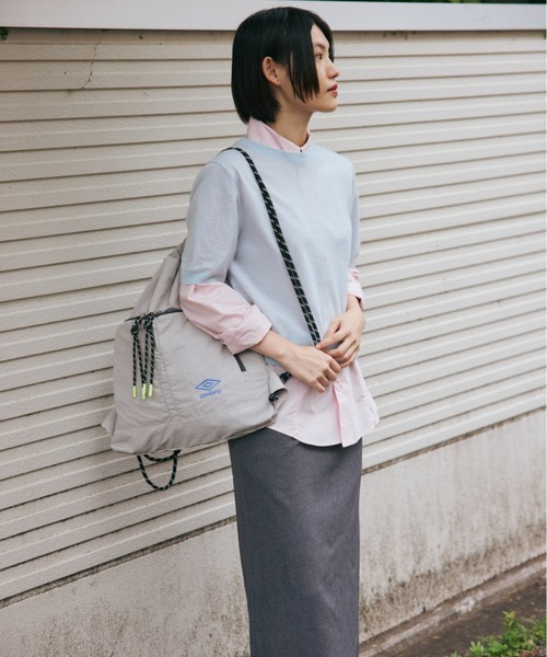 UMBRO(アンブロ)の「umbro/アンブロ 6W14 ナップサック 20322(バックパック/リュック・レディース・チャコールグレー/ライトグレー/ピンク・FREE)」の13枚目の写真