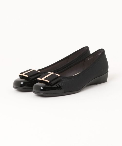 Bridget Birkin(ブリジットバーキン)の「【Bridget Birkin Walk】メタルバックルリボンコンフォートパンプス(565250)(パンプス・レディース・ブラック/ブラック系その他・22.5/24/24.5/23/23.5)」の1枚目の写真