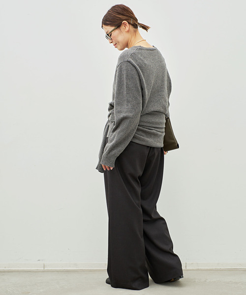 Deuxieme Classe（ドゥーズィエムクラス）の「【SOURCE UNKNOWN/ソース アンノウン】TIO EXTRA SHAWL KNIT（ニット/セーター・レディース・チャコールグレー/レッド・FREE）」の6枚目の写真