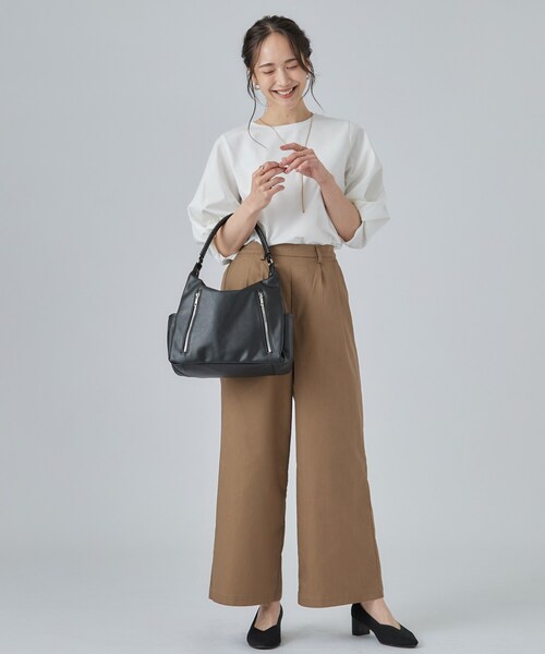 SHOO・LA・RUE(シューラルー)の「【2WAY】フロントダブルポケットショルダー(ショルダーバッグ・レディース・ブラック/ブラウン系その他/アイボリー・00)」の7枚目の写真
