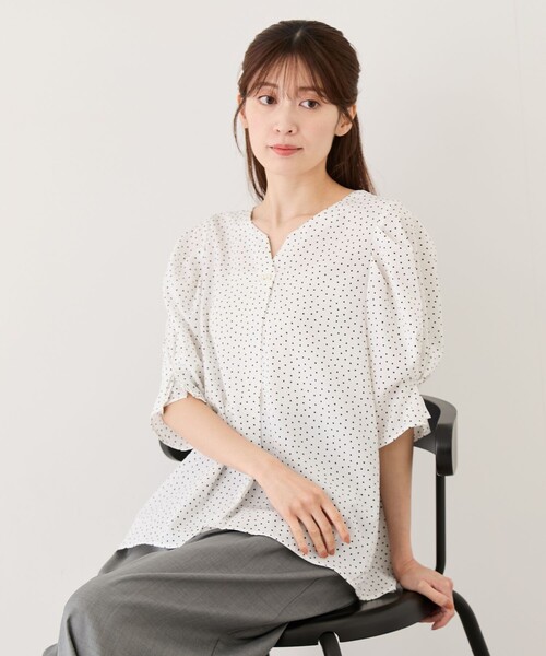 Jayro（ジャイロ）の「フロントパールタックスリーブブラウス（シャツ/ブラウス・レディース・ブラック系その他/ホワイト系その他/ホワイト系その他4/ダークラベンダー・M）」の19枚目の写真