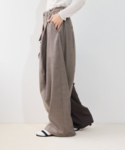 etsinta(エシンタ)の「【etsinta】パッチワークバルーンイージーパンツ(その他パンツ・レディース・ネイビー/ブラウン・ONE SIZE)」の5枚目の写真