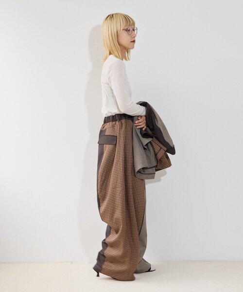 etsinta(エシンタ)の「【etsinta】パッチワークバルーンイージーパンツ(その他パンツ・レディース・ネイビー/ブラウン・ONE SIZE)」の10枚目の写真
