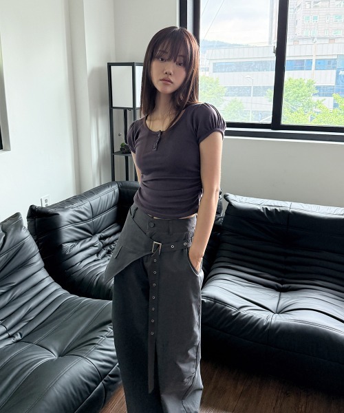4INT.(フォイント)の「【6color】ヘンリーネック パフスリーブ シャーリング 半袖 Tシャツ(Tシャツ/カットソー・メンズ・ブラック/グレー/パープル/チャコール/アクア・FREE)」の9枚目の写真
