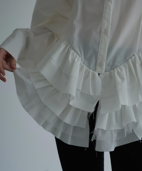 W:Huku(フーク)の「【ノンアイロンシリーズ】ボリュームチュチュペプラムブラウス / No-Iron Voluminous Tutu Peplum Blouse(シャツ/ブラウス・レディース・ブラック/オフホワイト/スカイブルー・FREE)」の12枚目の写真