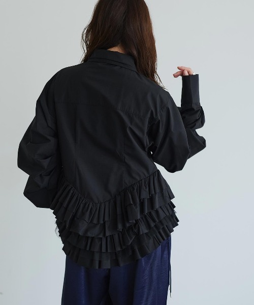 W:Huku(フーク)の「【ノンアイロンシリーズ】ボリュームチュチュペプラムブラウス / No-Iron Voluminous Tutu Peplum Blouse(シャツ/ブラウス・レディース・ブラック/オフホワイト/スカイブルー・FREE)」の6枚目の写真