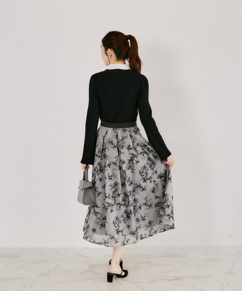 tocco closet（トッコ　クローゼット）の「フロッキーラインフラワーラメシアータックボリュームスカート（スカート・レディース・アッシュ/アイボリー・M）」の14枚目の写真