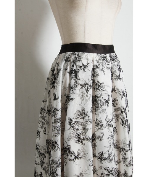 tocco closet（トッコ　クローゼット）の「フロッキーラインフラワーラメシアータックボリュームスカート（スカート・レディース・アッシュ/アイボリー・M）」の5枚目の写真