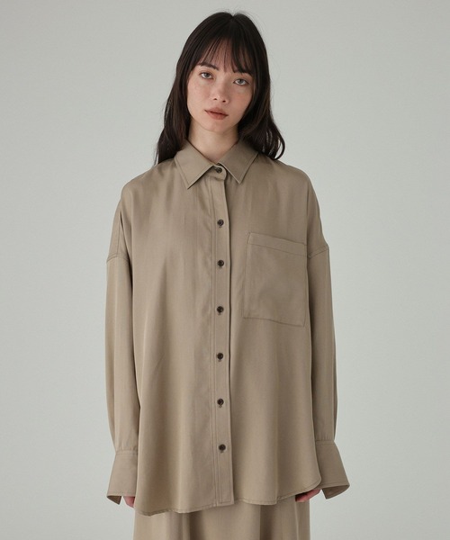 BABYLONE(バビロン)の「ニュアンスツイルシャツ<セットアップ対応>(シャツ/ブラウス・レディース・グレイッシュベージュ/ブラウン・フリー)」の19枚目の写真