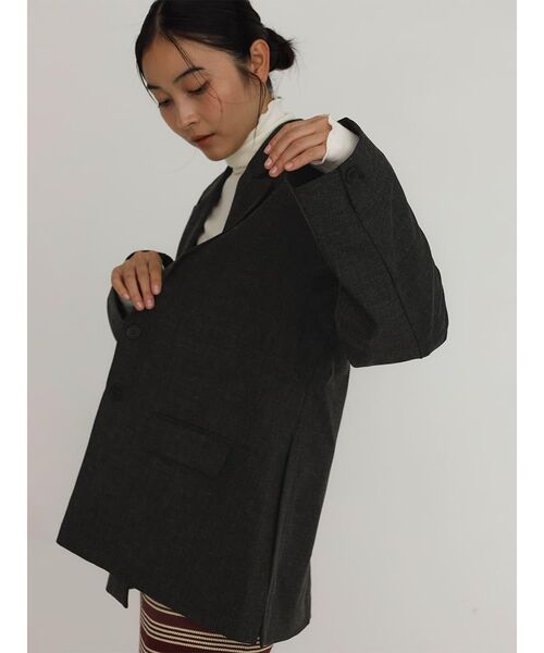 FIKA.(フィーカ)の「Over tailored jacket(テーラードジャケット・レディース・ブラック/ブラウン・MEDIUM)」の4枚目の写真