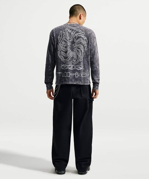 NIKE(ナイキ)の「ナイキ スポーツウェア ロングスリーブ Tシャツ / Nike Sportswear Long-Sleeve T-Shirt IO1399-060 Anthracite(Tシャツ/カットソー・メンズ・スミクロ・L/S/M/XL/2XL)」の5枚目の写真