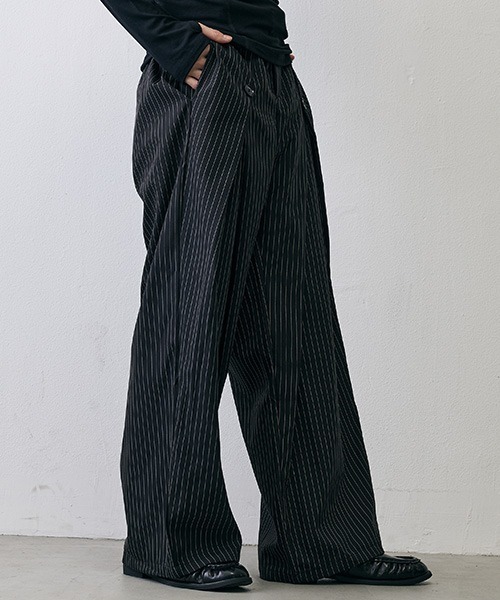 Shoowtime(ショウタイム)の「Grunge Stripe Loose Wide Slacks / グランジ ストライプ ルーズワイドスラックス(スラックス・メンズ・グレー/ブラック・X-LARGE/LARGE/MEDIUM)」の6枚目の写真