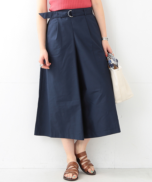 Ray BEAMS（レイビームス）の「Ray BEAMS / ベルテッド ワイドパンツ（その他パンツ・レディース・ベージュ/ネイビー・1/0）」の2枚目の写真