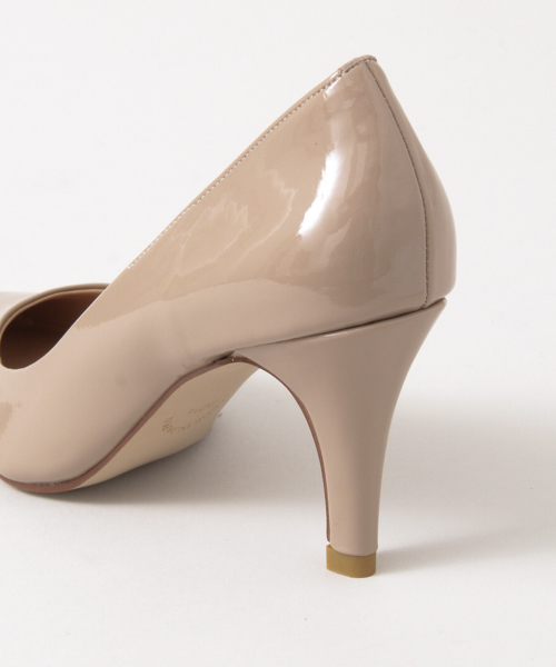 URBAN RESEARCH（アーバンリサーチ）の「UR MILLIWM EnamelPointedPumps（パンプス・レディース・ブラック/ベージュ・22.5/23.5/24/24.5/23）」の7枚目の写真