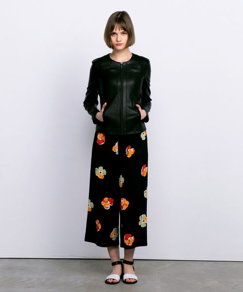 ARMANI EXCHANGE(アルマーニエクスチェンジ)の「【A|Xアルマーニ エクスチェンジ】フェイクレザー ノーカラージャケット(ノーカラージャケット・レディース・ブラック/ベージュ・SMALL/X-SMALL/MEDIUM/LARGE)」の22枚目の写真