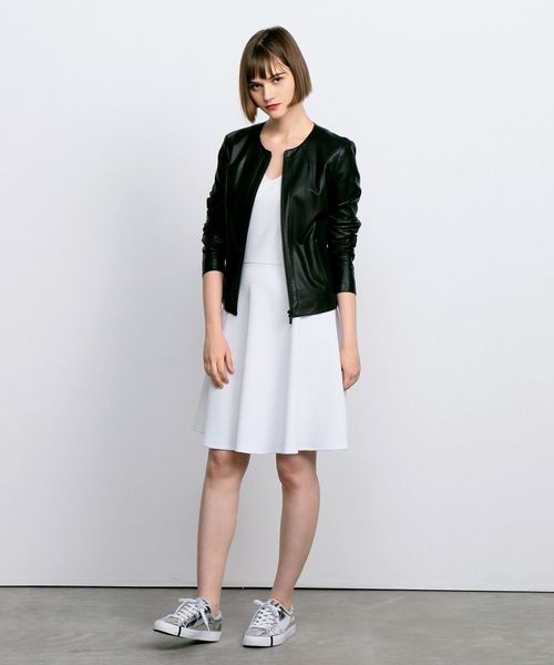 ARMANI EXCHANGE(アルマーニエクスチェンジ)の「【A|Xアルマーニ エクスチェンジ】フェイクレザー ノーカラージャケット(ノーカラージャケット・レディース・ブラック/ベージュ・SMALL/X-SMALL/MEDIUM/LARGE)」の15枚目の写真