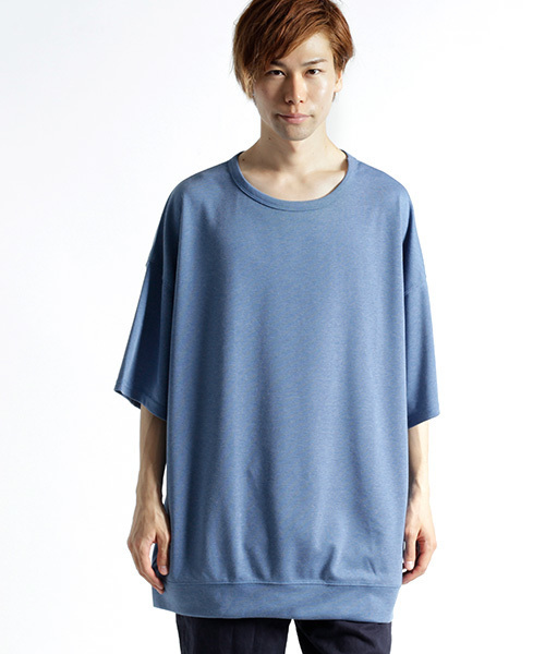 MONO-MART（モノマート）の「スーパーオーバーサイズ プルオーバー ビッグシルエットスウェット(1/2スリーブ)（スウェット・メンズ・ブラック/ブルー/チャコール/ベージュ/ピンク・FREE）」の16枚目の写真