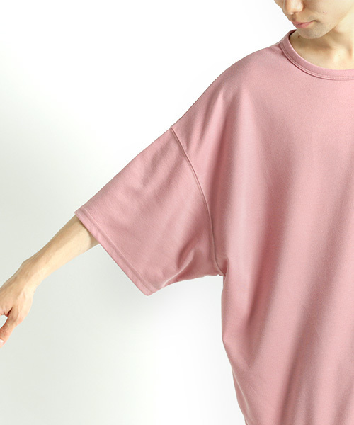 MONO-MART（モノマート）の「スーパーオーバーサイズ プルオーバー ビッグシルエットスウェット(1/2スリーブ)（スウェット・メンズ・ブラック/ブルー/チャコール/ベージュ/ピンク・FREE）」の21枚目の写真