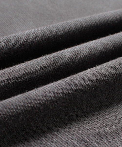 MONO-MART（モノマート）の「スーパーオーバーサイズ プルオーバー ビッグシルエットスウェット(1/2スリーブ)（スウェット・メンズ・ブラック/ブルー/チャコール/ベージュ/ピンク・FREE）」の10枚目の写真