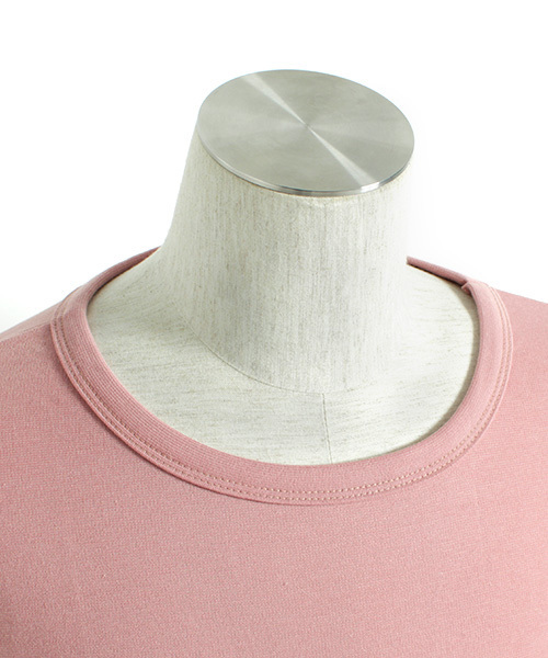 MONO-MART（モノマート）の「スーパーオーバーサイズ プルオーバー ビッグシルエットスウェット(1/2スリーブ)（スウェット・メンズ・ブラック/ブルー/チャコール/ベージュ/ピンク・FREE）」の12枚目の写真