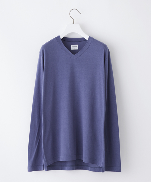 STUDIOUS（ステュディオス）の「VネックロングTシャツ（Tシャツ/カットソー・メンズ・ホワイト/ピンク/ブルー/レッド/ブラック・1/2/3）」の4枚目の写真