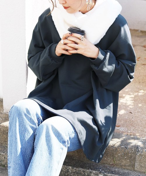 reca（レカ）の「着るだけで可愛い！大人の抜け感！ボリューム袖・ゆったりプルオーバー（スウェット・レディース・ブラック/ネイビー/グレー/オフホワイト/ベージュ/カーキ/ダークグレー/モカ/ピンク/レンガ/グレイッシュベージュ/ブラウン/ライトピンク/グリーン/コバルトブルー/キナリ/テラコッタ/マスタード/グリーン系/オレンジ/ネイビー系/ピンク系1・FREE）」の5枚目の写真