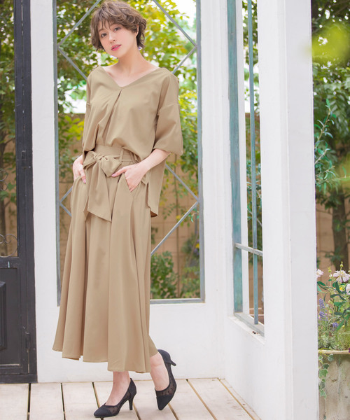 KOBE LETTUCE（コウベレタス）の「ボリュームバルーン袖Vネックスキッパーシャツ ブラウス レディース トップス[C3138]神戸レタス（シャツ/ブラウス・レディース・ラベンダー/オフホワイト/サックスブルー/ピンクベージュ/ネイビー/ホワイト系その他/イエロー/ベージュ/プラム/ブルーグリーン/ホワイト系その他2/ブラック系その他・FREE）」の15枚目の写真