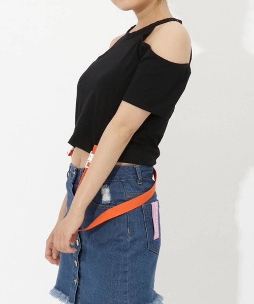 SAMANTHAVEGA（サマンサベガ）の「オフショルダーストラップ付きTシャツ（その他トップス・レディース・ブラック/ホワイト/ピンク・FREE）」の21枚目の写真