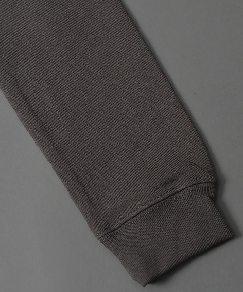 United Athle(ユナイテッドアスレ)の「#United Athle/ユナイテッドアスレ 10ozプルパーカー KIDS(パーカー・キッズ・ホワイト/ブラック/グレー/チャコールグレー/ブラウン/グリーン/オリーブ/ブルー/ネイビー/パープル/レッド/ワイン・SMALL/MEDIUM/LARGE)」の14枚目の写真
