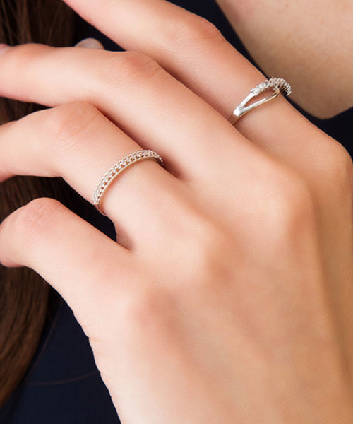 florist（フローリスト）の「シースルーラインハーフエタニティーリング（リング・レディース・ゴールド/シルバー/ピンクゴールド・10号/7号/13号/16号）」の7枚目の写真