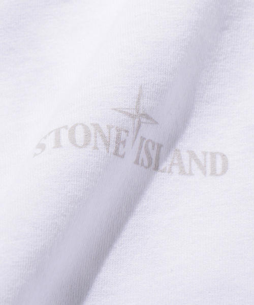 STONE ISLAND（ストーンアイランド）の「＜STONE ISLAND＞ REF LOGO TEE1/Tシャツ（Tシャツ/カットソー・メンズ・ホワイト/ブラック・LARGE/X-LARGE/MEDIUM）」の10枚目の写真