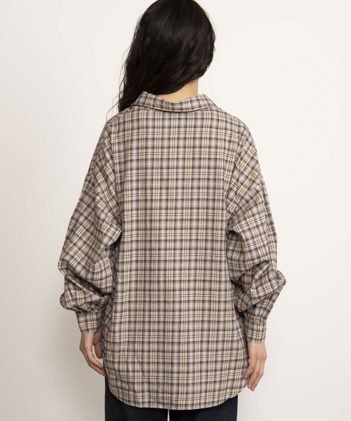 WEGO（ウィゴー）の「WEGO/チェックビッグシルエットシャツ（シャツ/ブラウス・レディース・グレー系その他2/ベージュ系その他2/パープル系その他2/イエロー系その他3/ホワイト系その他2/ブルー系その他2・FREE）」の10枚目の写真